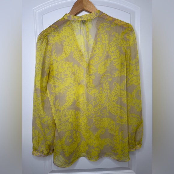 Banana Republic Yellow Patterned Sheer Blouse Sz M - Picture 4 of 7